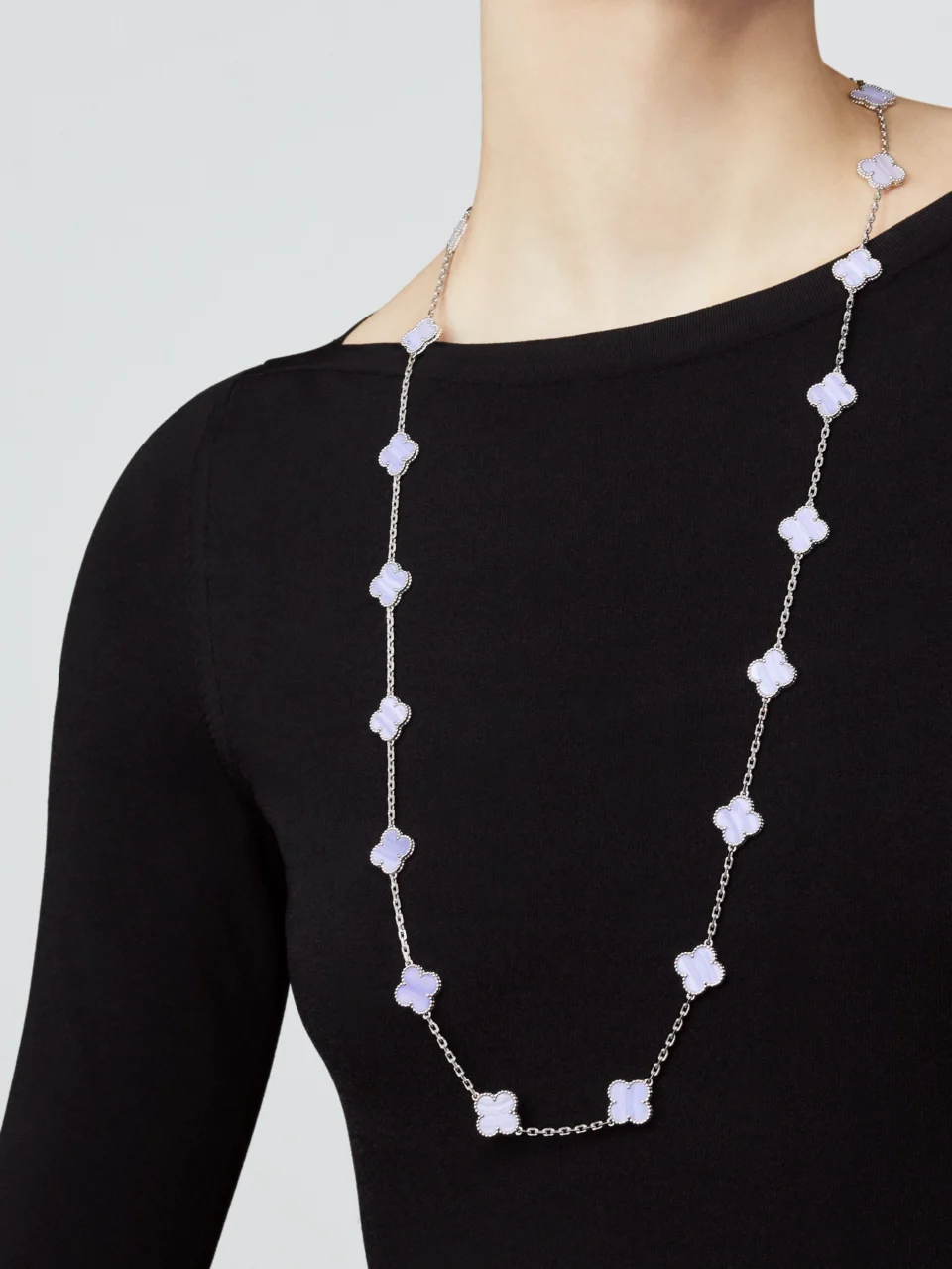 Vintage Alhambra Long Necklace with Four Leaf Lucky Pattern