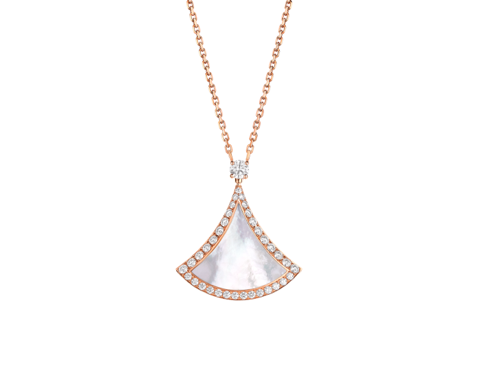 BVLGARI Divas' Dream Necklaces White Shell Fan-shaped Pendant Necklace