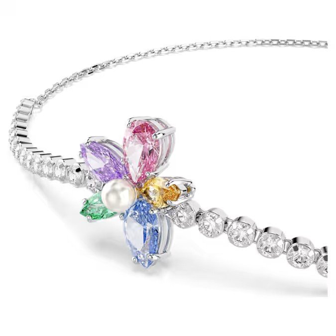 ariana-grande-x-swarovski----------swarovski-5749187.avif (2)