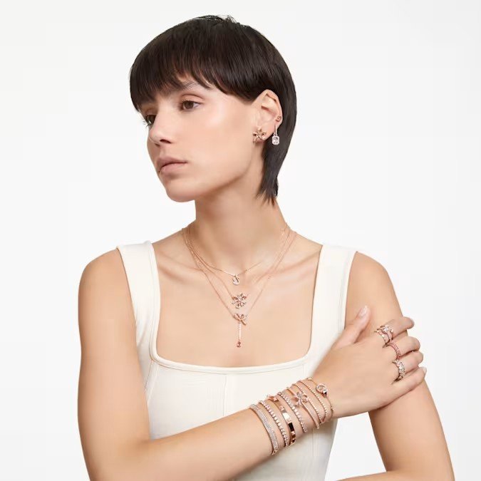 hyperbola----------swarovski-5656741.avif (4)
