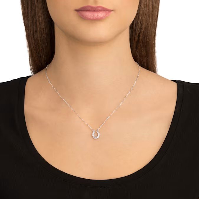 towards--------swarovski-5422290.avif
